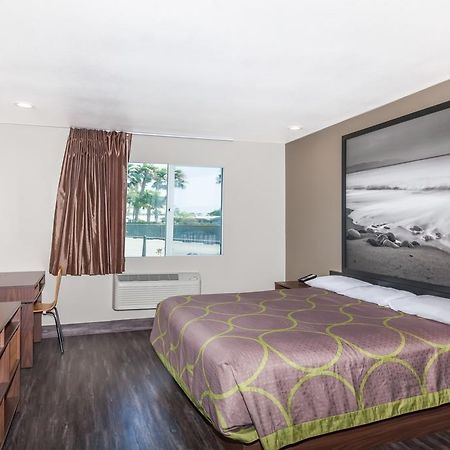 Super 8 By Wyndham San Diego/Imperial Beach Экстерьер фото