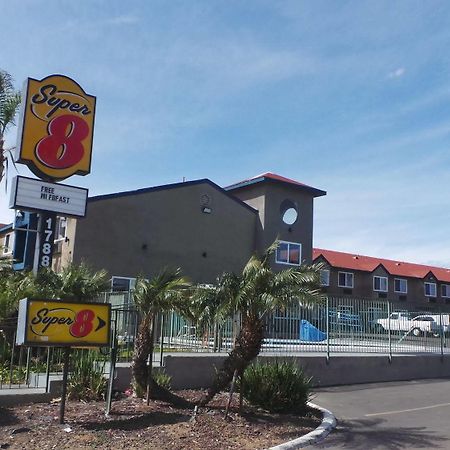 Super 8 By Wyndham San Diego/Imperial Beach Экстерьер фото