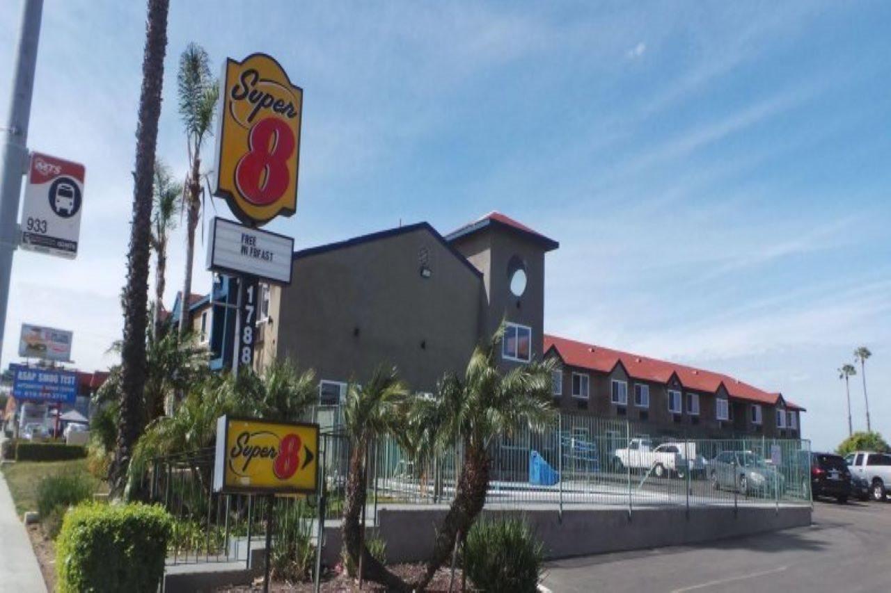 Super 8 By Wyndham San Diego/Imperial Beach Экстерьер фото