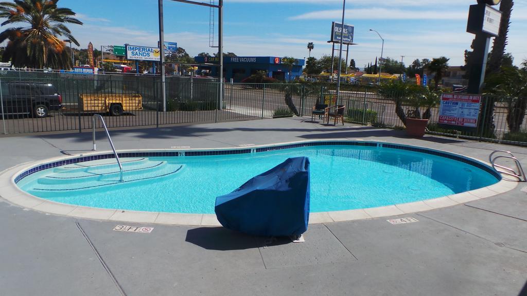 Super 8 By Wyndham San Diego/Imperial Beach Экстерьер фото