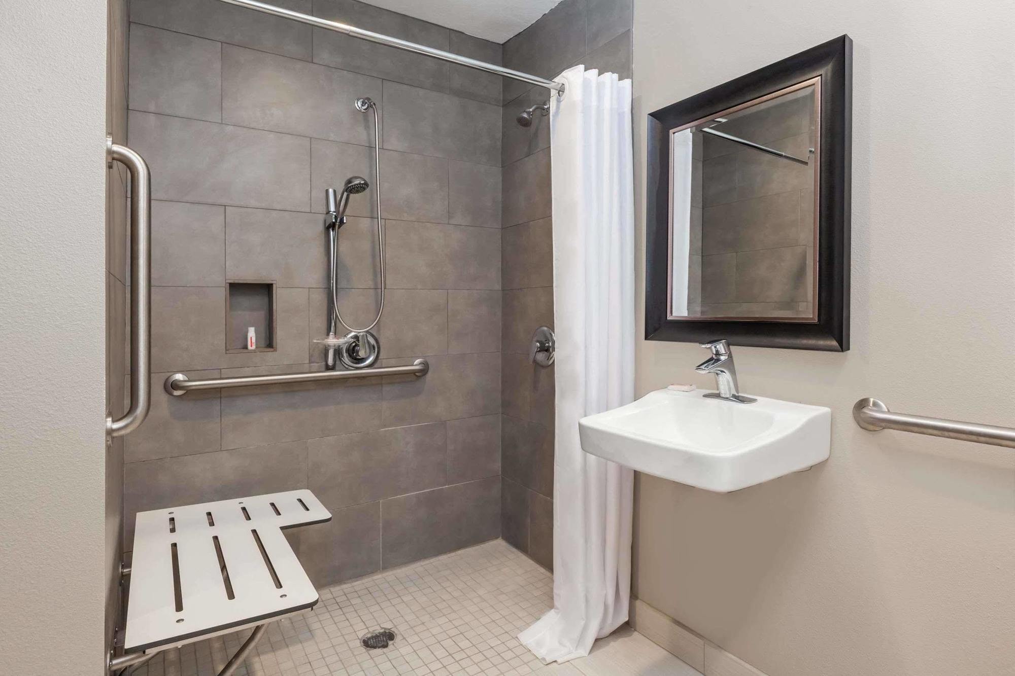 Super 8 By Wyndham San Diego/Imperial Beach Экстерьер фото