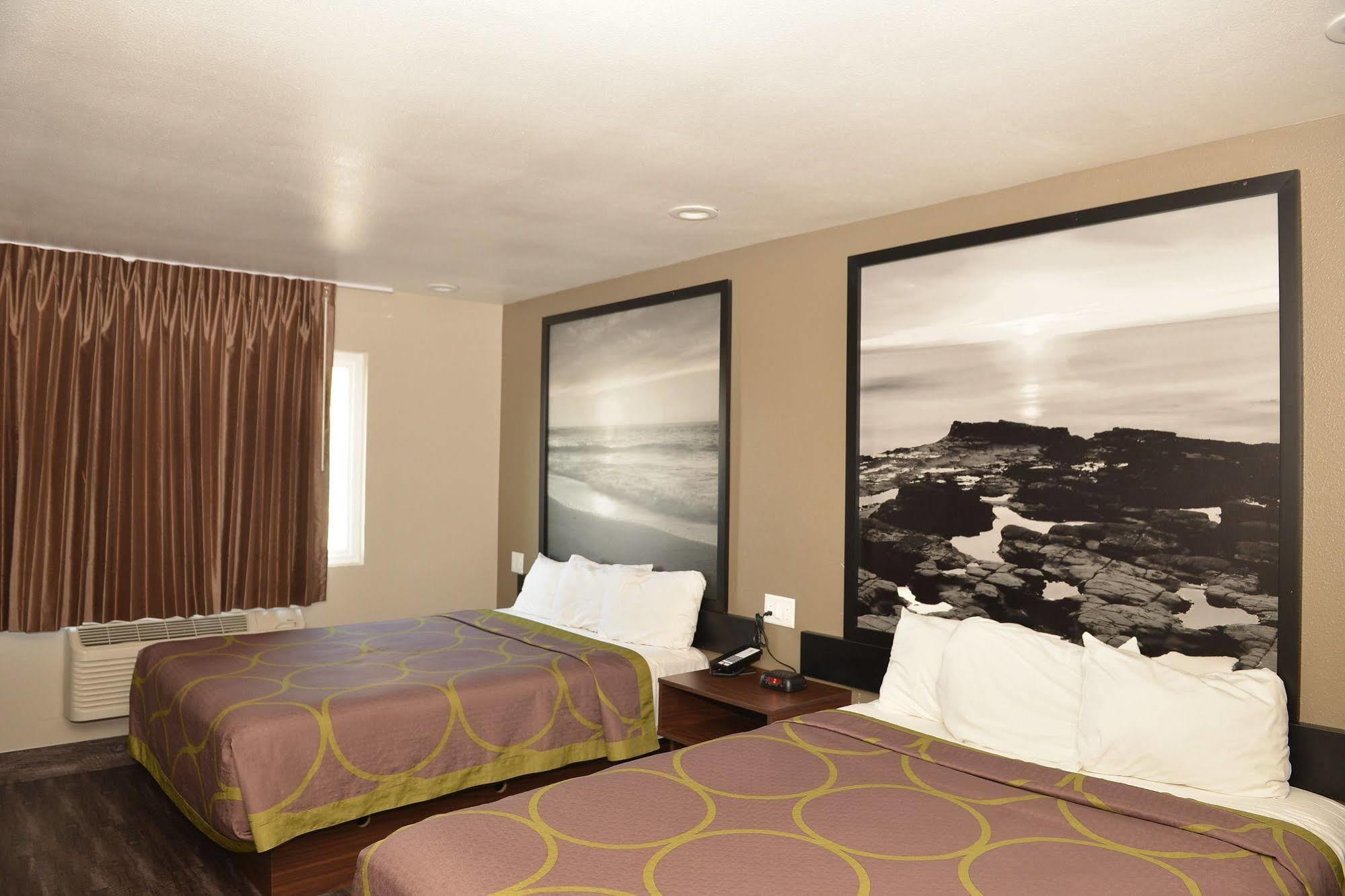 Super 8 By Wyndham San Diego/Imperial Beach Экстерьер фото