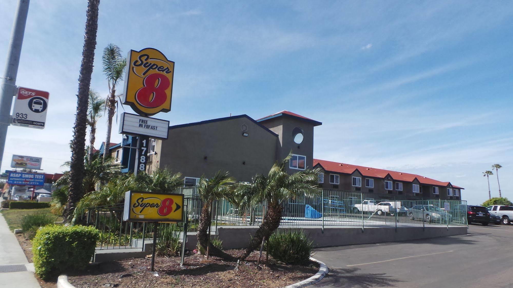 Super 8 By Wyndham San Diego/Imperial Beach Экстерьер фото